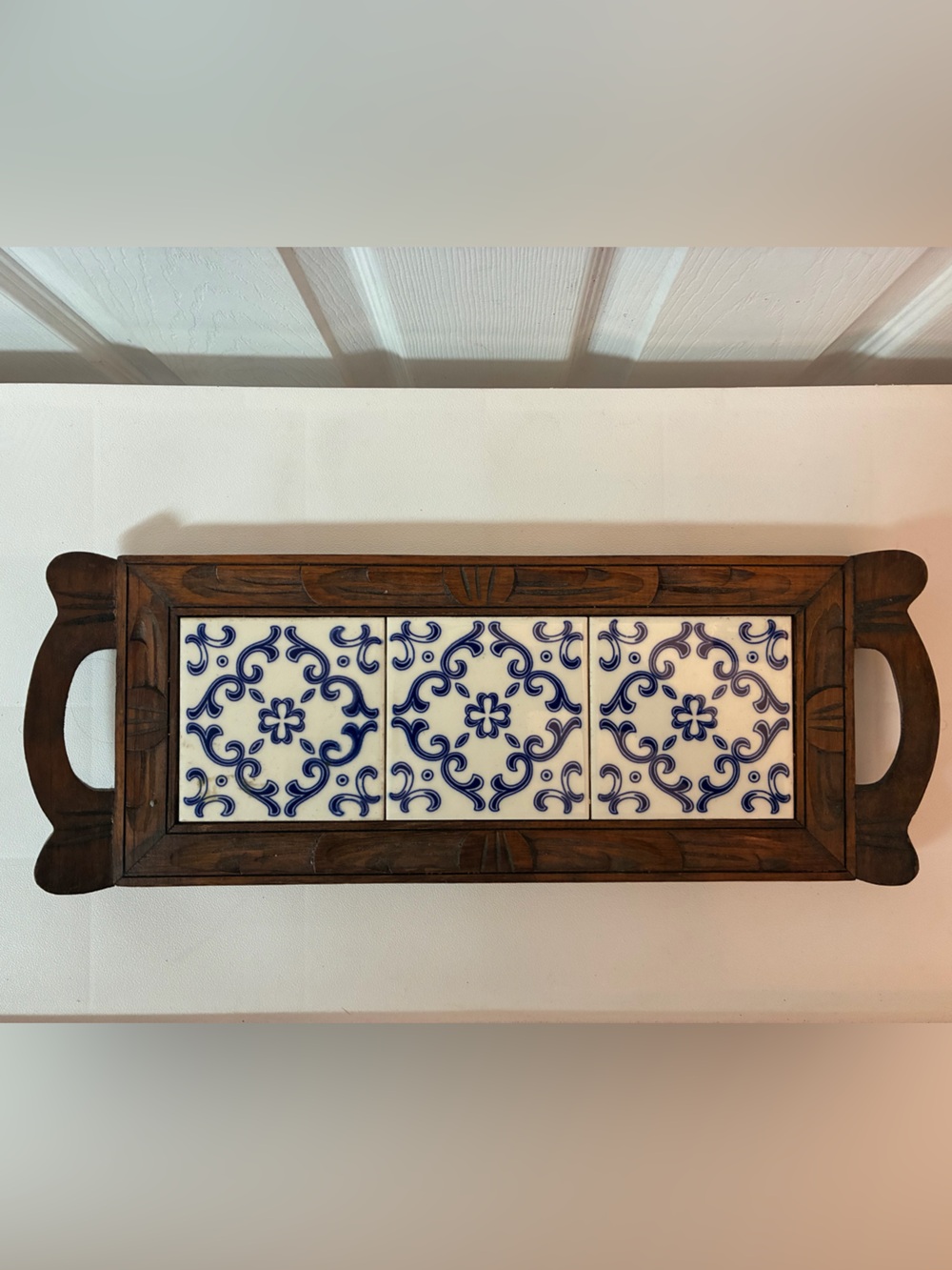 Vintage Dal-Tile Mexico Carved Wood Serving Tray Blue White Ceramic Tile Inlay
